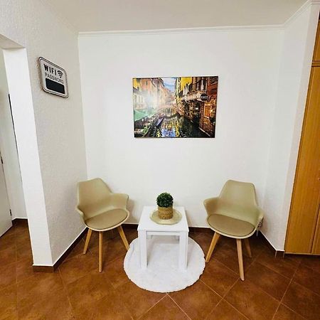 Apart For Rent Near Center Apartment Прага Екстериор снимка